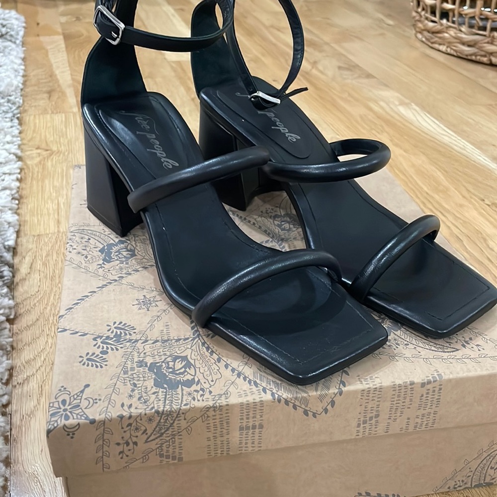 Free People sandals
